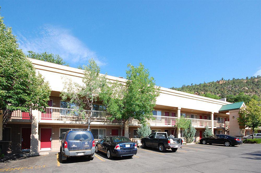 Baymont By Wyndham Durango Motel Exterior photo